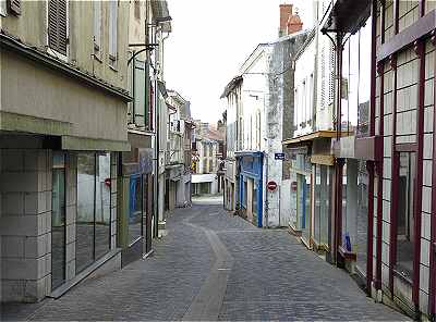 Rue de la ville haute  Parthenay