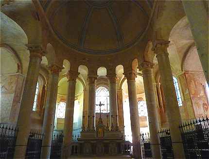 Choeur, rond-point et dambulatoire de l'glise Saint Hilaire de Poitiers