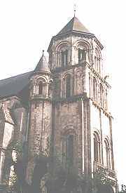 chevet de l'�glise Sainte Radegonde