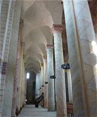 Eglise de Saint Savin: les bas-cts