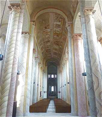 Votes en berceau de l'glise abbatiale de Saint Savin