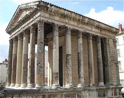 Temple d'Auguste et de Livie à Vienne