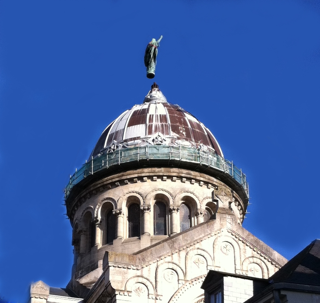 Saint Martin au sommet de la Basilique