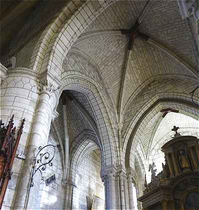 Votes d'ogives du choeur de l'glise Saint Martin de Ligueil