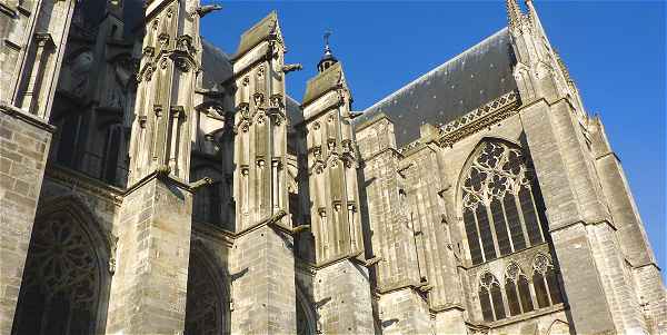 Arcs-boutants de la Tour Sud de la Cathédrale de Tours