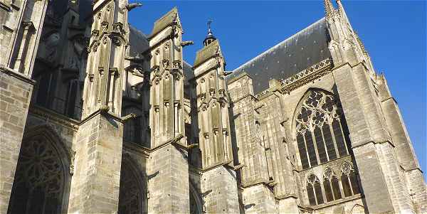 Arcs-boutants de la Tour Sud de la Cathdrale de Tours