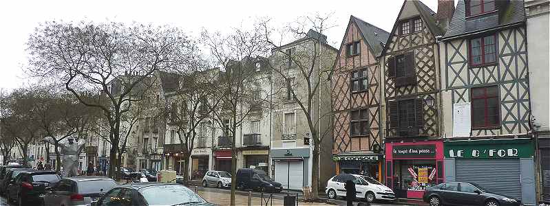 La Place du Grand March  Tours