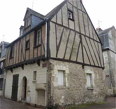 Maison  pan de bois, ct rue Etienne Marcel