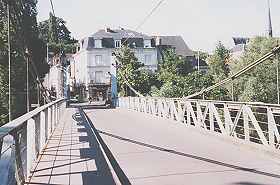 Passerelle sur la Loire, cot Saint Symphorien