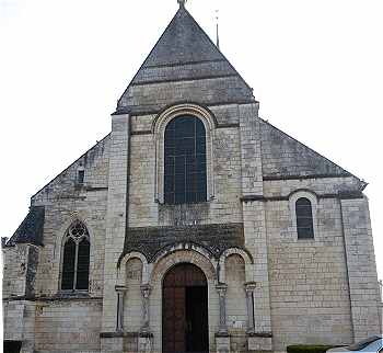 Faade de l'glise Notre-Dame La Blanche (Saint Eusice) de Selles sur Cher