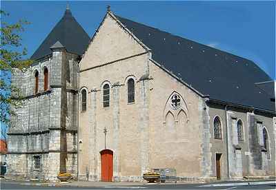 Eglise Saint Etienne  Dols