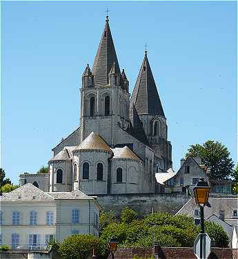 Chevet de la Collgiale Saint Ours