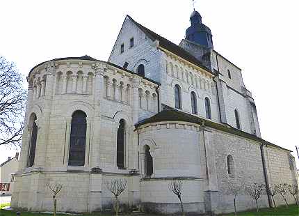 Chevet et choeur de l'glise de la Sainte Vierge  Saint Genou