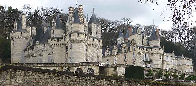 Le Chateau d'Uss vu du ct Nord-Est