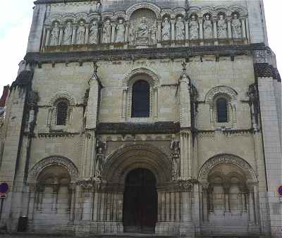 Faade de l'glise Saint Jacques