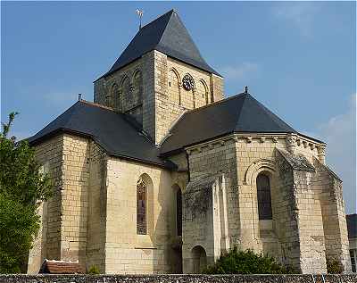 Chevet et clocher de l'église de Crouzilles