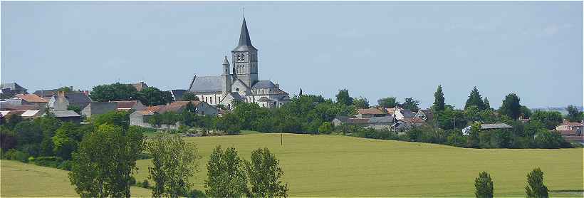 Panorama sur Faye la Vineuse