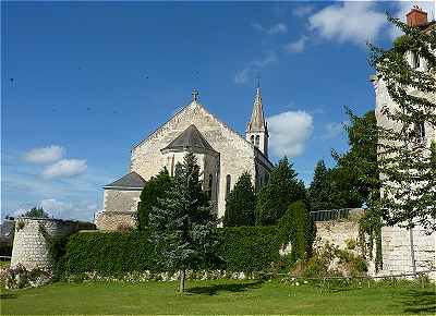 Chevet de l'glise de Sainte Maure prs du chteau