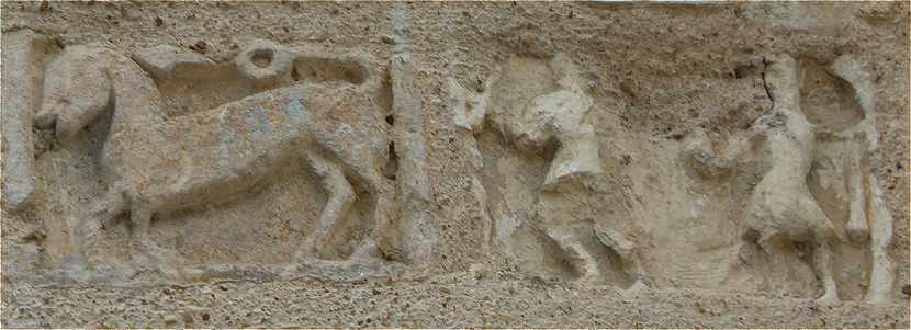 Sculpture extrieure de l'glise Saint Genest de Lavardin