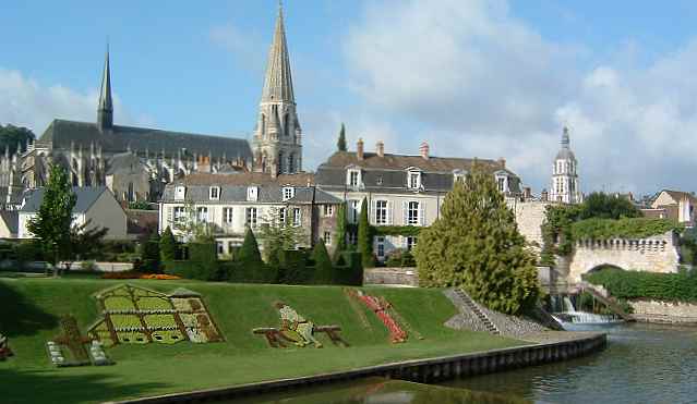 Panorama sur l'Eglise de la Trinit de Vendme