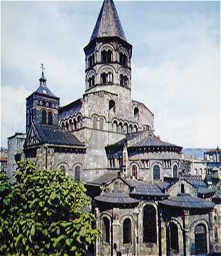 Eglise Notre-Dame du Port à Clermont-Ferrand