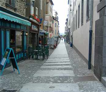 Rue piétonne à Saint Flour
