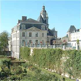 Eveché de Blois et Cathédrale Saint Louis