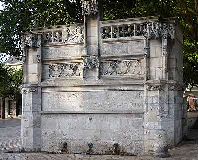 La Fontaine Louis XII