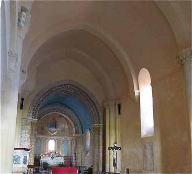Intérieur de l'église Saint Saturnin à Mosnac