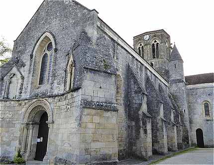 Eglise  Saint Hilaire de Mouthiers sur Boeme