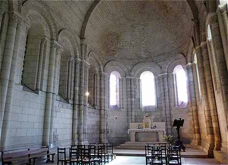 Choeur et abside de l'Abbaye aux Dames de Saintes