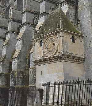 Le Pavillon Renaissance côté Nord de la cathédrale de Chartres
