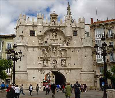 La Porte Santa Maria à Burgos
