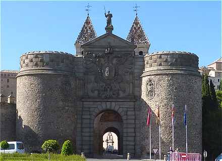 Puerta de Bisagra à Tolède
