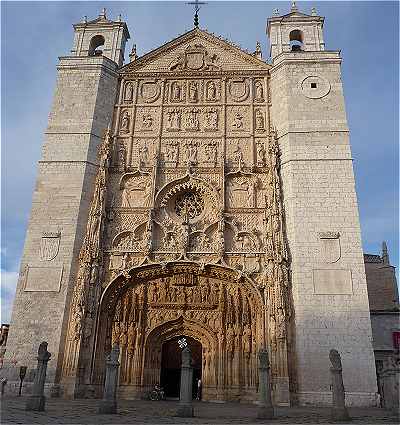 Façade plateresque de l'église San Pablo de Valladolid