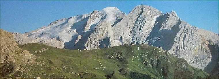 Dolomites: la Marmolada (3342 m)