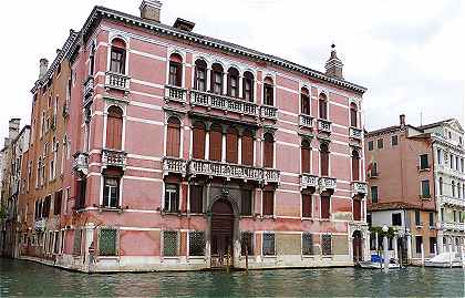 Venise: Palazzo Fontana Rezzonico sur le Grand Canal