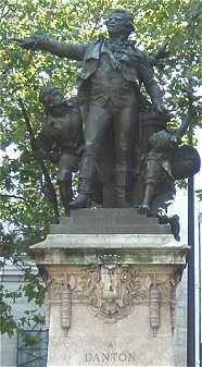 Statue de Danton