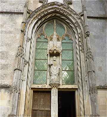 Portail en style Gothique flamboyant de l'Abbaye de Ligugé