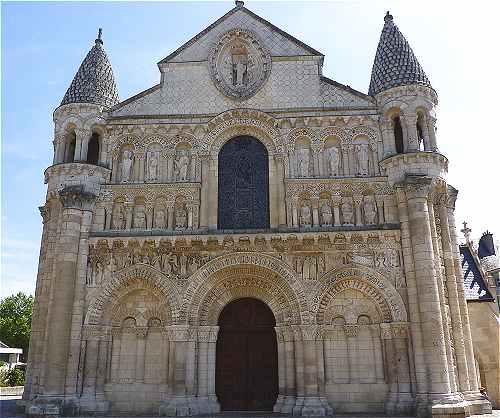 Façade de l'église Notre-Dame la Grande à Poitiers