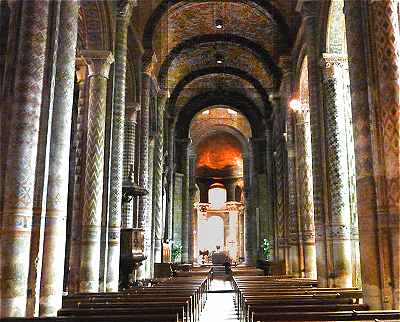 Intrieur de la nef de Notre Dame la Grande  Poitiers