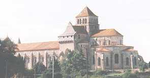 L'Abbaye Saint Jouin de Marnes dans le Poitou