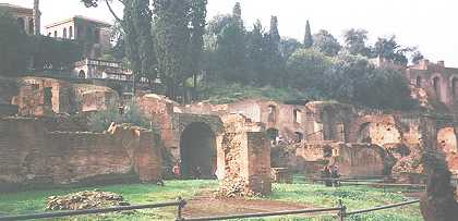 Palais donnant sur le Forum