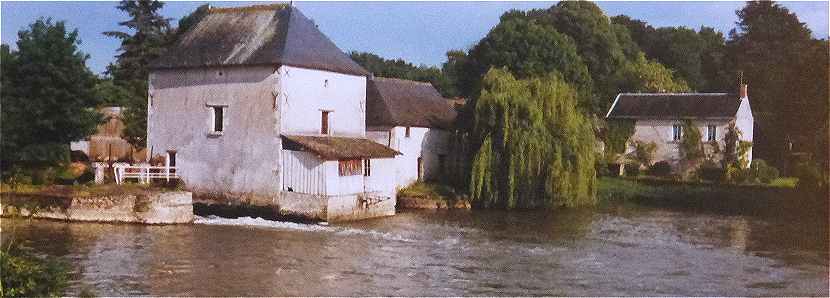Moulin sur l'Indre à Pont de Ruan