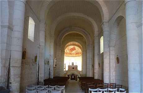 Nef de l'église Saint Nicolas de Tavant